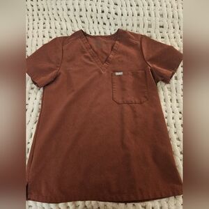 Catarina One-Pocket Scrub Top